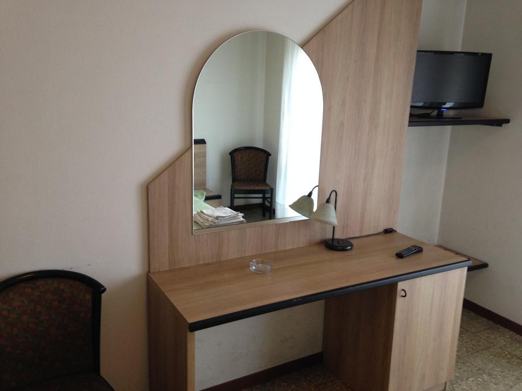 Hotel Roma Cassano Magnago Luaran gambar