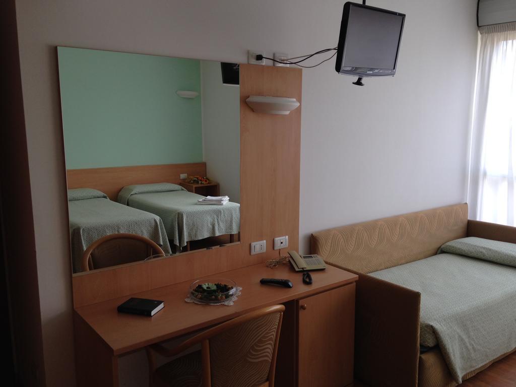 Hotel Roma Cassano Magnago Luaran gambar