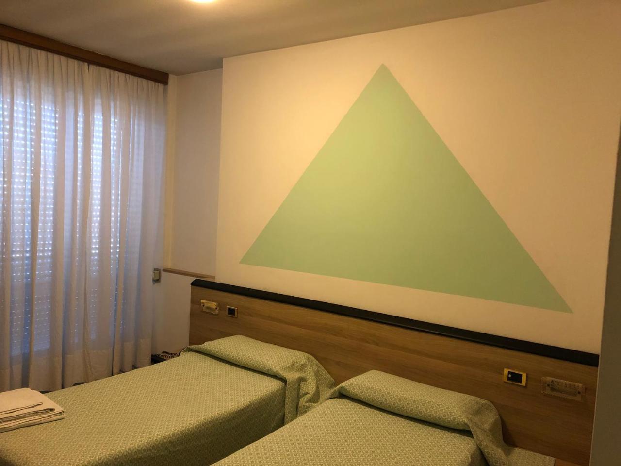 Hotel Roma Cassano Magnago Luaran gambar