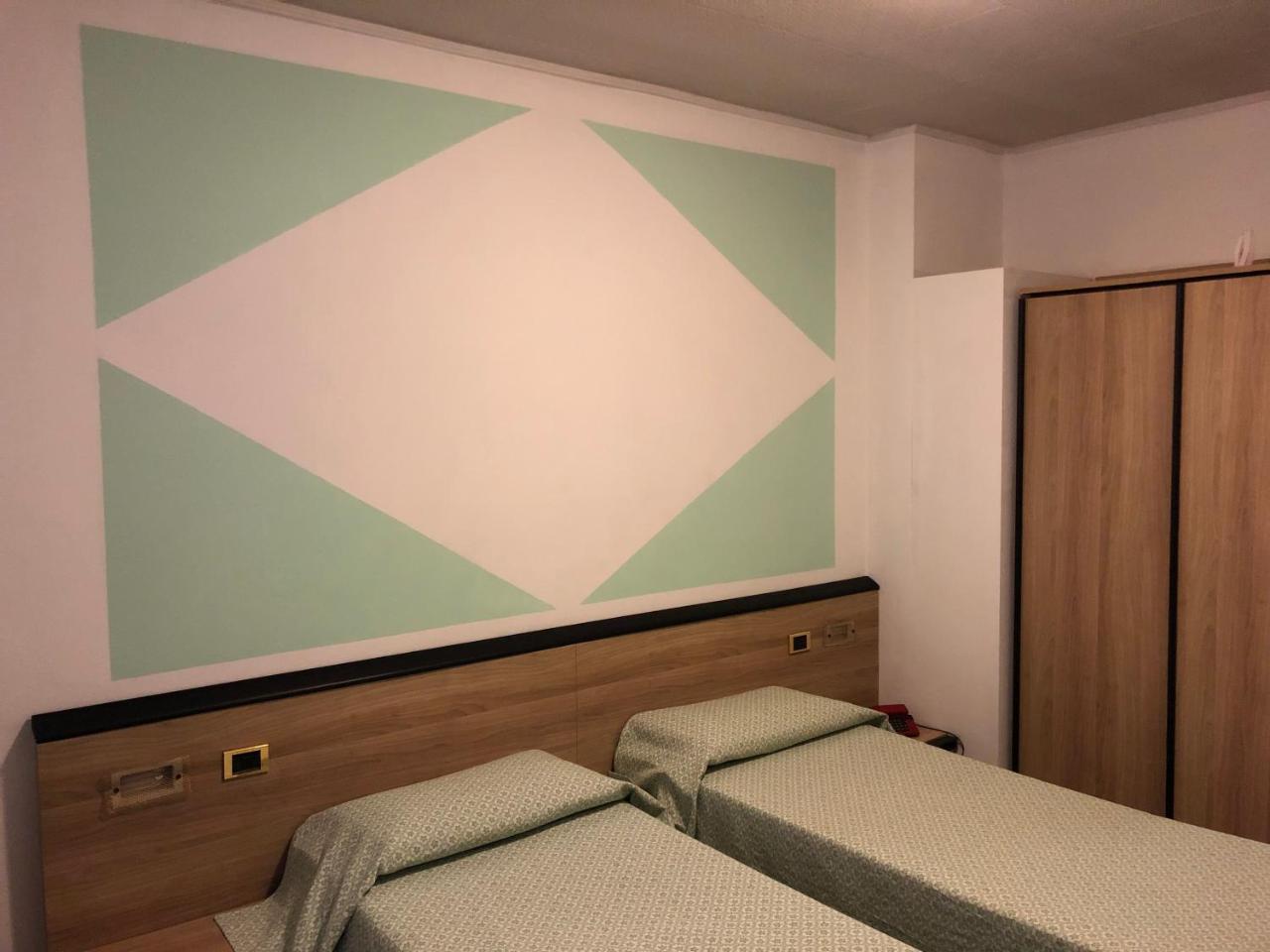 Hotel Roma Cassano Magnago Luaran gambar